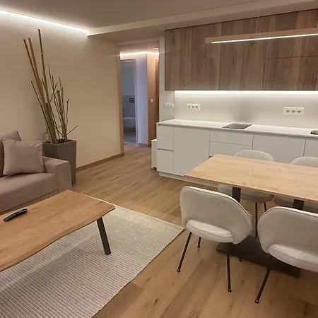 Grove Deluxe Apartment